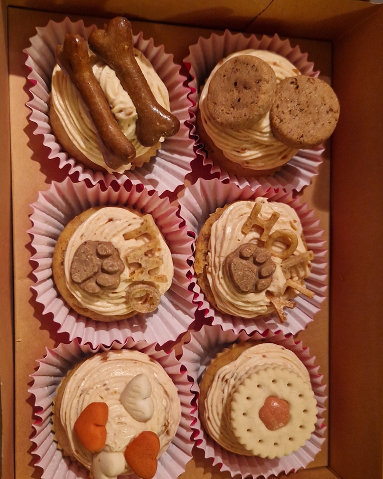 6 Doggy Pupcakes